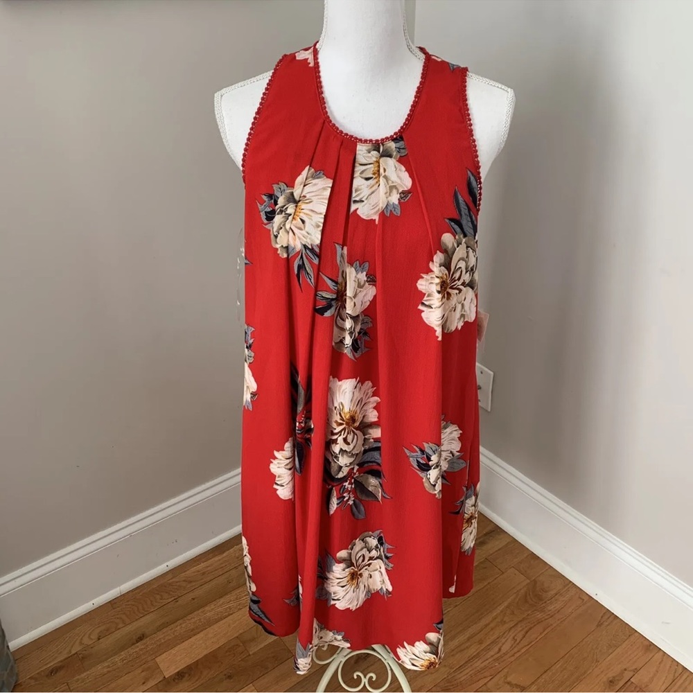 Altar'd State Womans Red Floral Sleeveless Spring NWT Swing Trapeze Dress Small